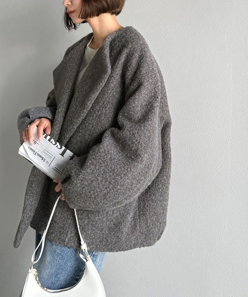 classicalelf(クラシカルエルフ)の「たっぽりコクーンシルエットでちょこっとガーリー見せ。ノーカラーコクーンボアコート(ノーカラーコート・レディース・ブラック/アイボリー/グレー・LARGE/MEDIUM/SMALL/X-LARGE)」の18枚目の写真