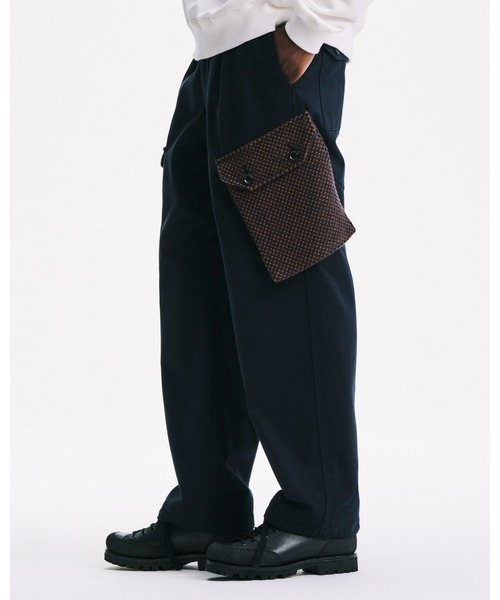 SOPHNET.（ソフネット）の「CARGO PANTS / Kvadrat Sisu（カーゴパンツ・メンズ・ネイビー/ブラック・1/4/3/2）」の5枚目の写真