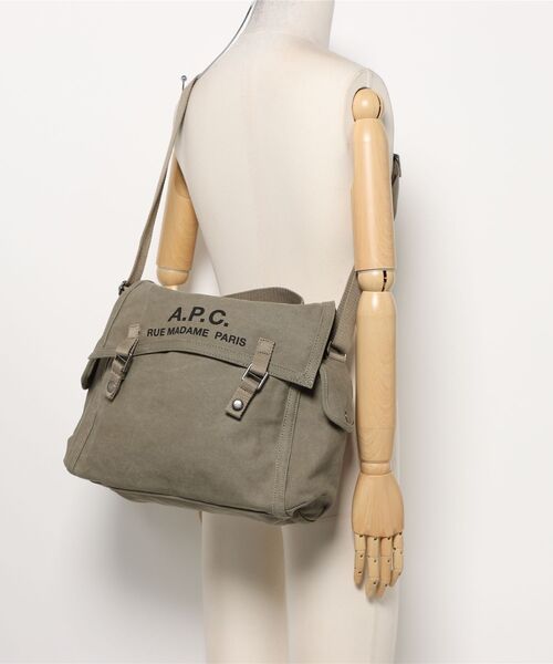 A.P.C. BESACE RECUPERATION カーキ A.p.c. Besace recuperation Kaki - GRADUATE STORE | EN