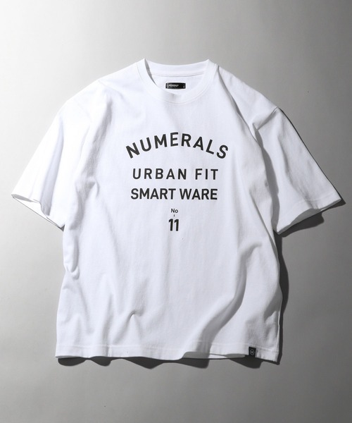 NUMERALS(ヌメラルズ)の「【NUMERALS】カレッジプリントTEE(Tシャツ/カットソー・メンズ・オフホワイト/グリーン/ブラック・LARGE/MEDIUM)」の2枚目の写真
