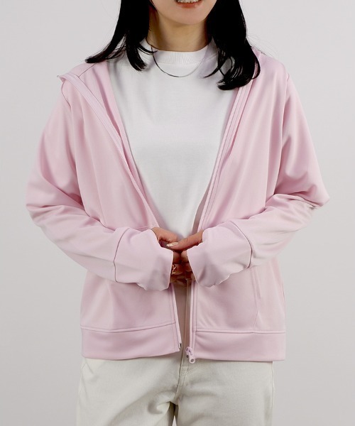 CLOTHY(クロシィ)の「【UVも冷房も、さっと羽織ってやさしくカット。】ドライメッシュ指穴ジップアップパーカー(パーカー・レディース・グリーン/オフホワイト/ネイビー/ブラック/ピンク/ブルー・LARGE/MEDIUM)」の6枚目の写真