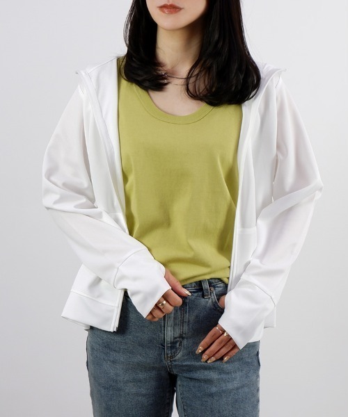 CLOTHY(クロシィ)の「【UVも冷房も、さっと羽織ってやさしくカット。】ドライメッシュ指穴ジップアップパーカー(パーカー・レディース・グリーン/オフホワイト/ネイビー/ブラック/ピンク/ブルー・LARGE/MEDIUM)」の17枚目の写真