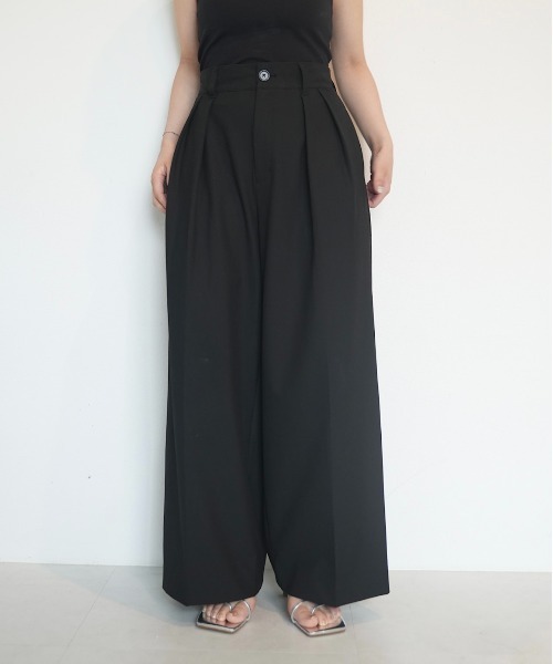 ZOZOMARKET(ゾゾマーケット)の「ZOZOMARKET by aoi - ハイウエストツータックバギースラックス(スラックス・レディース・ブラック・マルチサイズ)」の2枚目の写真