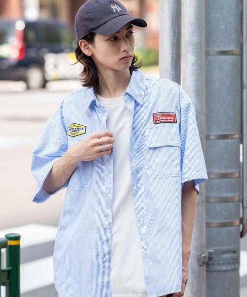 WEGO（ウィゴー）の「WEGO/オックスフォードワッペンシャツ（シャツ/ブラウス・メンズ・ブルー系その他4/ブラック系その他4・MEDIUM/LARGE）」の2枚目の写真