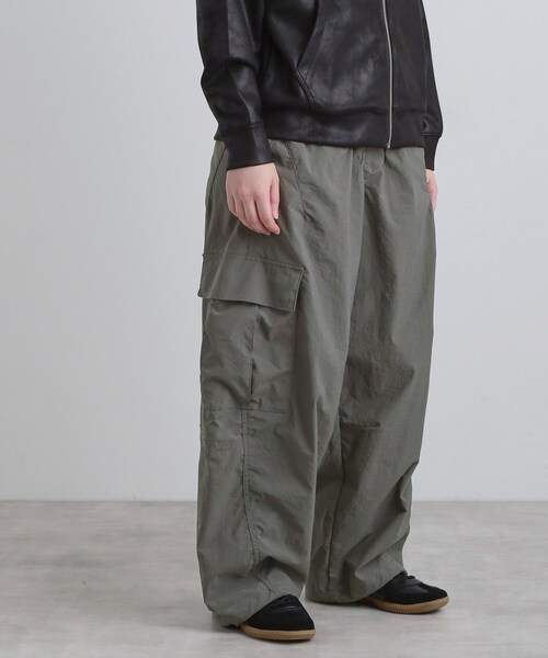 tk.TAKEO KIKUCHI(ティーケータケオキクチ)の「バギーバレルカーゴパンツ(その他パンツ・メンズ・チャコールグレー/ブラック/ブラウン系その他・02/01/03)」の9枚目の写真