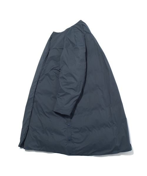 NANGA(ナンガ)の「F/CE. FT NEW COLLARLESS LONG COAT / エフシーイー エフライト ニューカラーレスダウンコート(ダウンジャケット/コート・レディース・ネイビー/ブラック/アイボリー・SMALL/MEDIUM)」の7枚目の写真