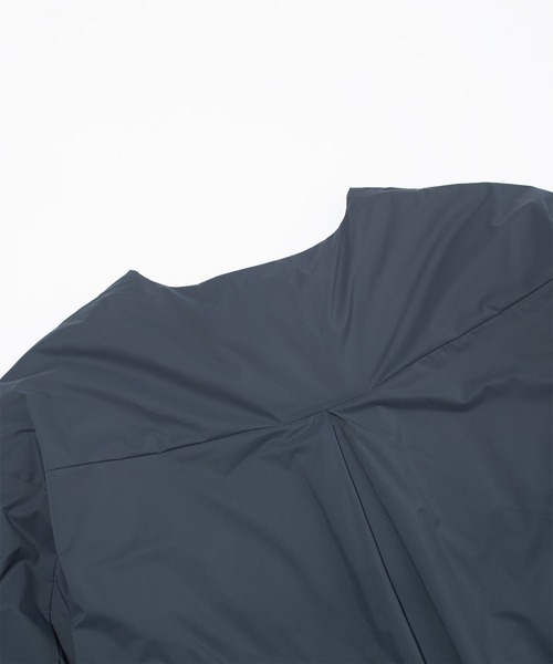 NANGA(ナンガ)の「F/CE. FT NEW COLLARLESS LONG COAT / エフシーイー エフライト ニューカラーレスダウンコート(ダウンジャケット/コート・レディース・ネイビー/ブラック/アイボリー・SMALL/MEDIUM)」の12枚目の写真