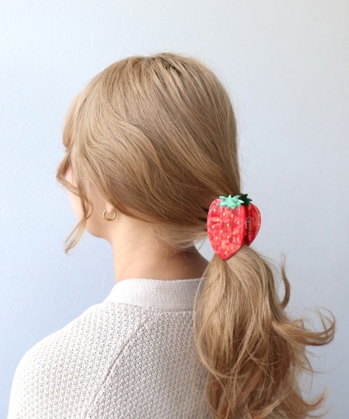 イチゴバンス（バレッタ/ヘアクリップ）｜Three Four Time（スリー