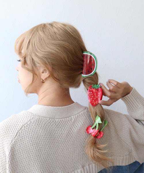 イチゴバンス（バレッタ/ヘアクリップ）｜Three Four Time（スリー