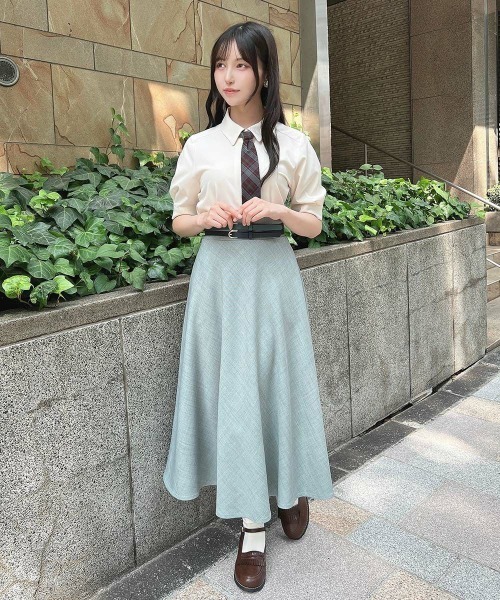 F i.n.t（フィント）の「タータンチェックネクタイ付きシャツ（Tシャツ/カットソー・レディース・アイボリー/グレー・FREE）」の7枚目の写真