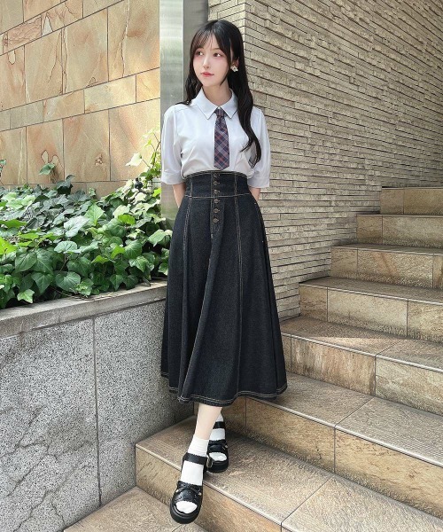 F i.n.t（フィント）の「タータンチェックネクタイ付きシャツ（Tシャツ/カットソー・レディース・アイボリー/グレー・FREE）」の3枚目の写真