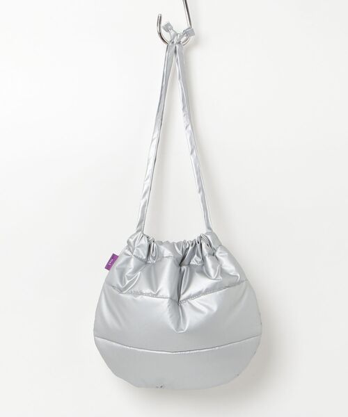 COMMON WARE（コモンウェアー）の「tr:the3 cloud kinchaku　84g 超軽量　巾着バッグ（ショルダーバッグ・レディース・シルバー/ホワイト/ブラック・FREE）」の3枚目の写真