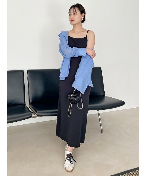 SNIDEL(スナイデル)の「Sustainableシアーシャツ(シャツ/ブラウス・レディース・ブラック/ブルー/ホワイト・F)」の10枚目の写真