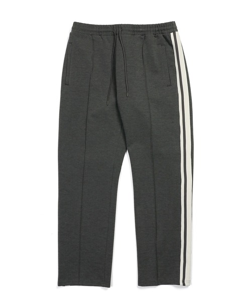 The DUFFER of ST.GEORGE（ザダファーオブセントジョージ）の「【WEB限定アイテム】SETUP SIDE LINE TRACK PANTS：セットアップ サイドライン トラックパンツ（その他パンツ・メンズ・ブラック/チャコールグレー・SMALL/X-LARGE/LARGE/MEDIUM）」の13枚目の写真