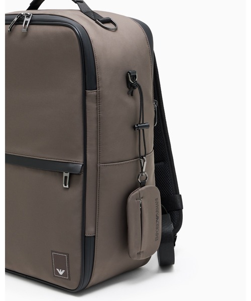 EMPORIO ARMANI（エンポリオアルマーニ）の「【エンポリオ アルマーニ】Travel Essentials バックパック ナイロン（バックパック/リュック・メンズ・ブラウン・FREE）」の3枚目の写真