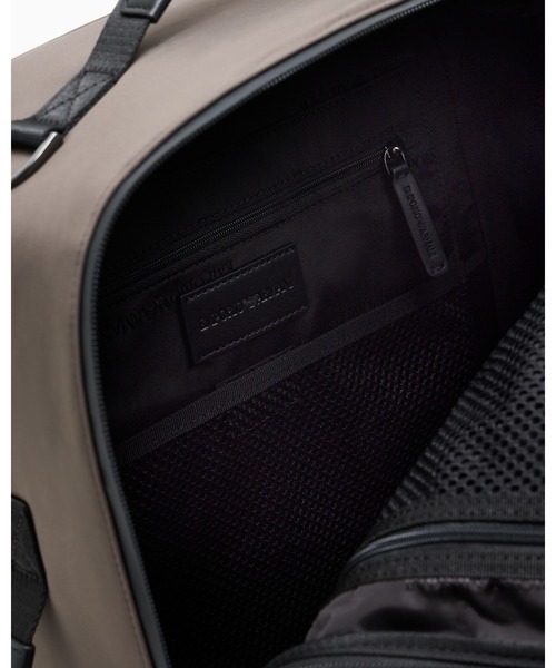 EMPORIO ARMANI（エンポリオアルマーニ）の「【エンポリオ アルマーニ】Travel Essentials バックパック ナイロン（バックパック/リュック・メンズ・ブラウン・FREE）」の5枚目の写真