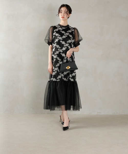 Kana(カナ)の「刺繍レース チュール Aライン ティアード ワンピース ドレス パーティー 結婚式 お呼ばれ オケージョンドレス(ドレス・レディース・オフホワイト/ブルー/ブラック・M)」の20枚目の写真
