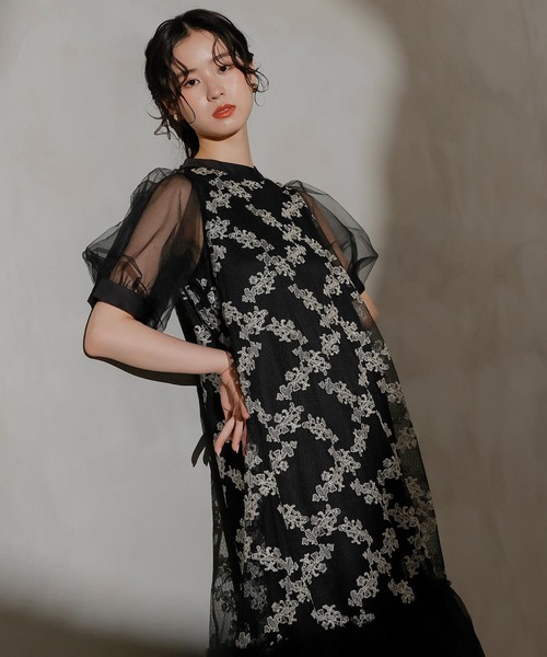 Kana(カナ)の「刺繍レース チュール Aライン ティアード ワンピース ドレス パーティー 結婚式 お呼ばれ オケージョンドレス(ドレス・レディース・オフホワイト/ブルー/ブラック・M)」の13枚目の写真