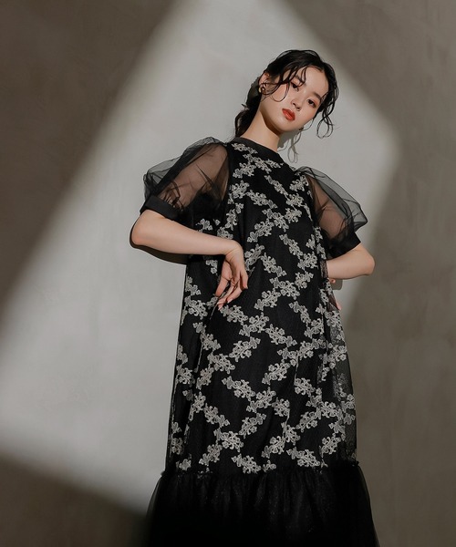 Kana(カナ)の「刺繍レース チュール Aライン ティアード ワンピース ドレス パーティー 結婚式 お呼ばれ オケージョンドレス(ドレス・レディース・オフホワイト/ブルー/ブラック・M)」の17枚目の写真
