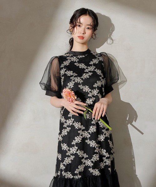 Kana(カナ)の「刺繍レース チュール Aライン ティアード ワンピース ドレス パーティー 結婚式 お呼ばれ オケージョンドレス(ドレス・レディース・オフホワイト/ブルー/ブラック・M)」の12枚目の写真