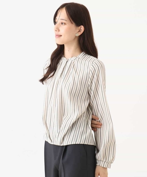 OFUON le MK(オフオンルエムケー)の「【2025AW】フロントタックデザインブラウス/洗える/WEB限定(シャツ/ブラウス・レディース・アイボリー/ベージュ/ネイビー・36/38/40)」の13枚目の写真