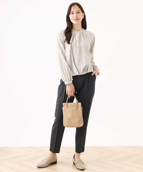 OFUON le MK(オフオンルエムケー)の「【2025AW】フロントタックデザインブラウス/洗える/WEB限定(シャツ/ブラウス・レディース・アイボリー/ベージュ/ネイビー・36/38/40)」の21枚目の写真