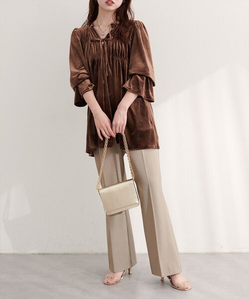 natural couture(ナチュラルクチュール)の「WEB限定/【canami】2WAYリボンベロアブラウス(シャツ/ブラウス・レディース・ブラウン/ピンク/グレイッシュベージュ/アイボリー・FREE)」の18枚目の写真