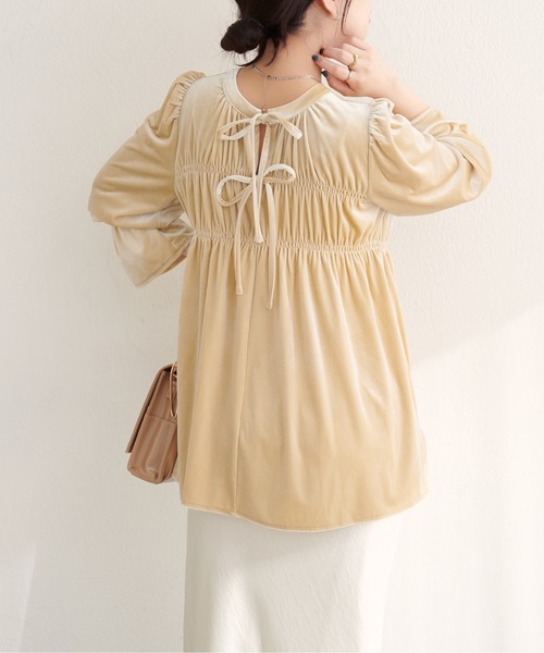 natural couture(ナチュラルクチュール)の「WEB限定/【canami】2WAYリボンベロアブラウス(シャツ/ブラウス・レディース・ブラウン/ピンク/グレイッシュベージュ/アイボリー・FREE)」の8枚目の写真