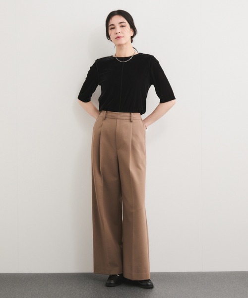 le cercle ADAM ET ROPE'(ルセルクルアダムエロペ)の「シアーベロア5分袖Tシャツ(Tシャツ/カットソー・レディース・ダークブラウン/キャメル/ブルー/ブラック・FREE)」の5枚目の写真