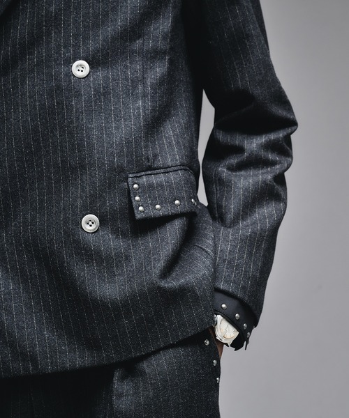 ANDER HUNK（アンダーハンク）の「Studs Design Tailored Jacket / スタッズデザインテーラードジャケット（テーラードジャケット・メンズ・チャコール/ワインレッド・SMALL/MEDIUM/LARGE）」の17枚目の写真
