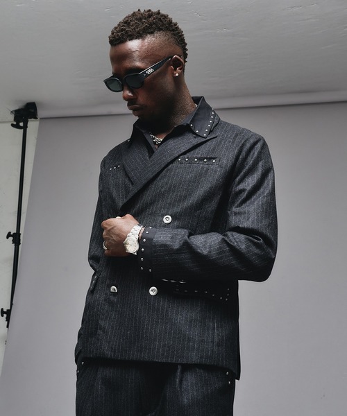 ANDER HUNK（アンダーハンク）の「Studs Design Tailored Jacket / スタッズデザインテーラードジャケット（テーラードジャケット・メンズ・チャコール/ワインレッド・SMALL/MEDIUM/LARGE）」の5枚目の写真