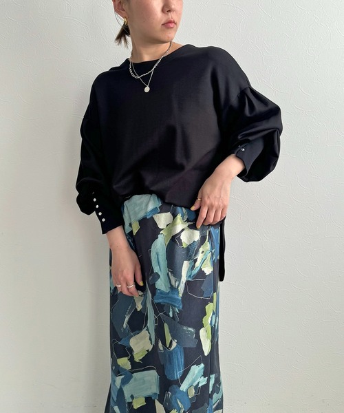 LHELBIE(レルビエ)の「カフスボタンプルオーバー(Tシャツ/カットソー・レディース・ブラック/オフホワイト/ネイビー・M)」の22枚目の写真