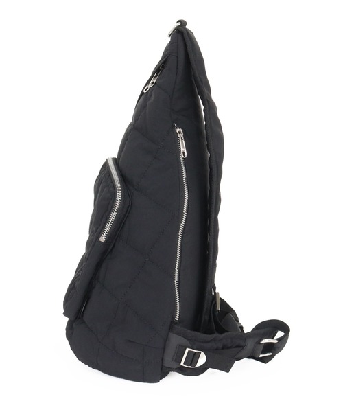 ADAM PATEK(アダムパテック)の「【Km】【it】【ADAMPATEK】square quilt sling bag(ボディバッグ/ウエストポーチ・メンズ・ブラック/グレー・FREE)」の14枚目の写真