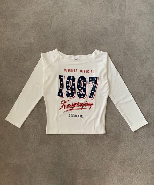 lilful(リルフル)の「ワンショルダー ストリートグラフィックプリントロンT(Tシャツ/カットソー・レディース・ホワイト×ネイビー/ブラック・M/L)」の19枚目の写真