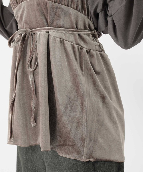 studio CLIP（スタディオクリップ）の「【daily CLIP】ベロアホルターネックビスチェ（タンクトップ・レディース・チャコール/ブラウン・FREE）」の14枚目の写真