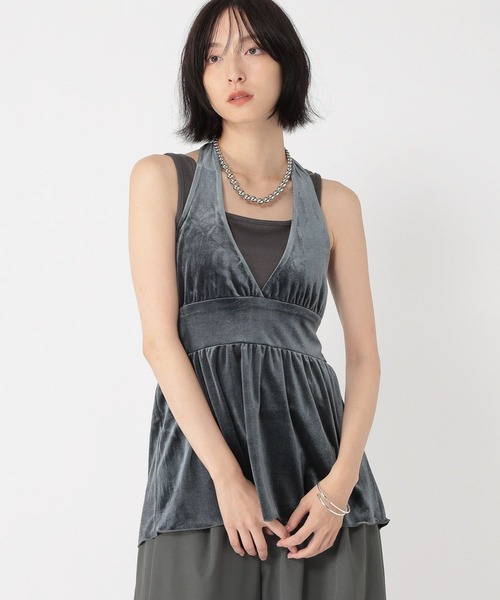studio CLIP（スタディオクリップ）の「【daily CLIP】ベロアホルターネックビスチェ（タンクトップ・レディース・チャコール/ブラウン・FREE）」の3枚目の写真