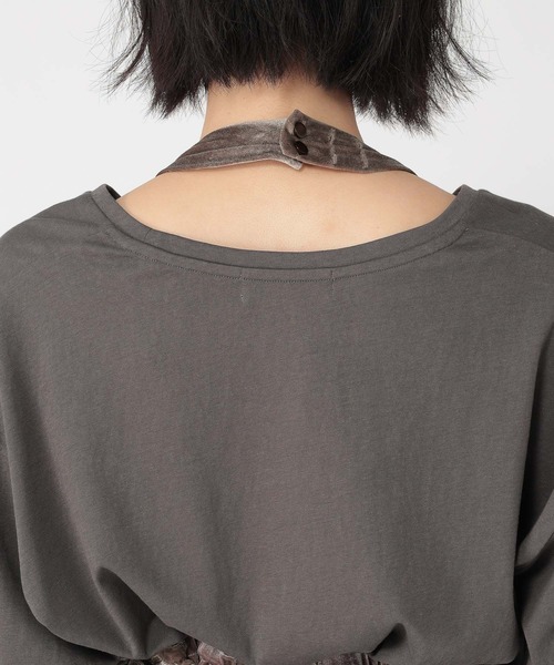 studio CLIP（スタディオクリップ）の「【daily CLIP】ベロアホルターネックビスチェ（タンクトップ・レディース・チャコール/ブラウン・FREE）」の15枚目の写真