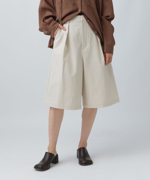 LEPSIM（レプシィム）の「ツイルハーフパンツ　588182（その他パンツ・レディース・アイボリー/ブラック・FREE）」の2枚目の写真