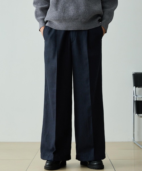 EMMA CLOTHES（エマクローズ）の「【セットアップ対応】テックツイード ディープタック センタークリース セミフレアパンツ（スラックス・メンズ・グレー/チャコール/ネイビー/ブラウン・M/S/L）」の4枚目の写真