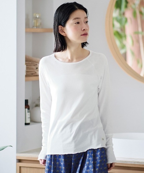 Sunny clouds(サニークラウズ)の「サニークラウズ 肌になじむTシャツ〈レディース〉(Tシャツ/カットソー・レディース・ブルー/ホワイト/チャコール・L/M/LL)」の2枚目の写真