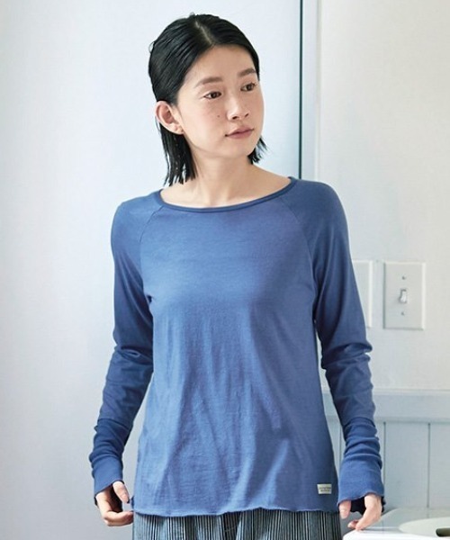 Sunny clouds(サニークラウズ)の「サニークラウズ 肌になじむTシャツ〈レディース〉(Tシャツ/カットソー・レディース・ブルー/ホワイト/チャコール・L/M/LL)」の1枚目の写真