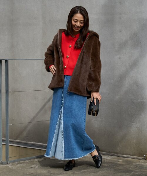 un dix cors(アンディコール)の「《オンオフ活躍》ビッグ釦柄切替バルーンカーディガン(ニット/セーター・レディース・オレンジ/アイボリー/ブラック・FREE)」の15枚目の写真