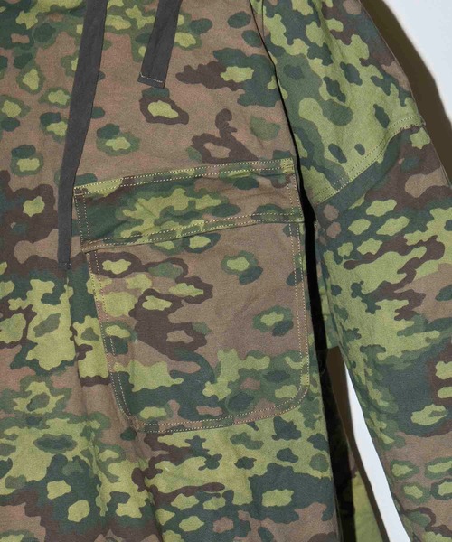 Les Six（レ・シス）の「Disgustingly Big Anorak（パーカー・メンズ・マルチ・M）」の3枚目の写真