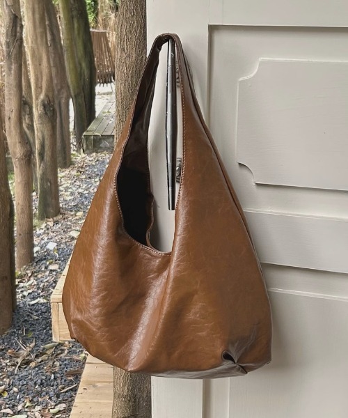 .KOM(ドットコム)の「A'GEM/9 × .kom 『.KOM/ドットケーオーエム』 Soft Touch Big Hobo Bag/ソフトタッチ ビッグホーボーバッグ(エコバッグ/サブバッグ・レディース・ブラック/カモフラージュ/アイボリー/ブラウン・FREE)」の16枚目の写真