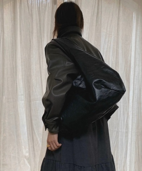 .KOM(ドットコム)の「A'GEM/9 × .kom 『.KOM/ドットケーオーエム』 Soft Touch Big Hobo Bag/ソフトタッチ ビッグホーボーバッグ(エコバッグ/サブバッグ・レディース・ブラック/カモフラージュ/アイボリー/ブラウン・FREE)」の6枚目の写真