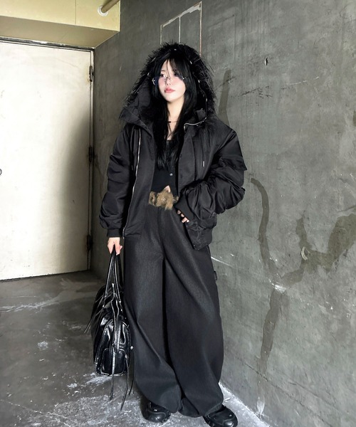 SPINNS(スピンズ)の「フェイクファーベルト/グランジ/Y2K/ユニセックス/冬アクセサリー(ベルト・メンズ・ベージュ/ホワイト・ONESIZE)」の8枚目の写真