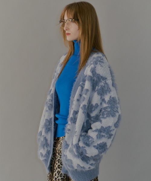 yae(ヤエ)の「2way flower feather cardigan/2ウェイフラワーフェザーニットカーディガン(カーディガン/ボレロ・レディース・レッド/ブラウン/ライトブルー・FREE)」の15枚目の写真
