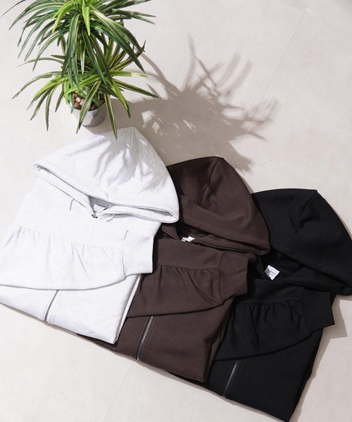 1111clothing(ワンフォークロージング)の「バルーンスリーブ ボックス ジップパーカー / Balloon Sleeve Box Zip Hoodie(パーカー・メンズ・ブラック/アッシュ/ダークブラウン・M/L)」の4枚目の写真