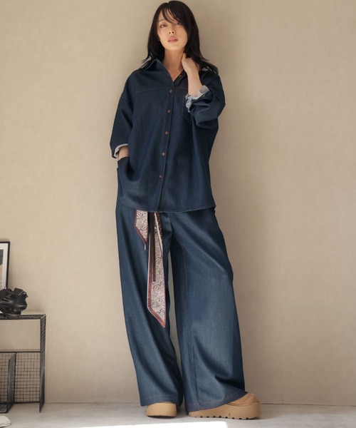 Ulysses（ユリシス）の「【セットアップ】オーバーシャツジャケット＆ワイドパンツwithベルトスカーフ（セットアップ・レディース・ネイビー/ブラウン・F）」の15枚目の写真