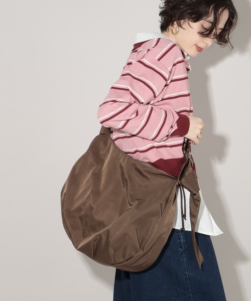 GEORGE'S（ジョージズ）の「ナイロンショルダーBAG（ショルダーバッグ・レディース・ライトベージュ/ブラック/ブラウン・FREE）」の3枚目の写真